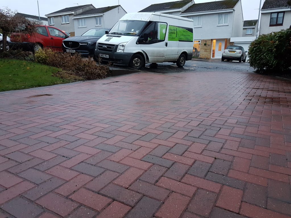 pressure clean, driveway cleaning, lenzie